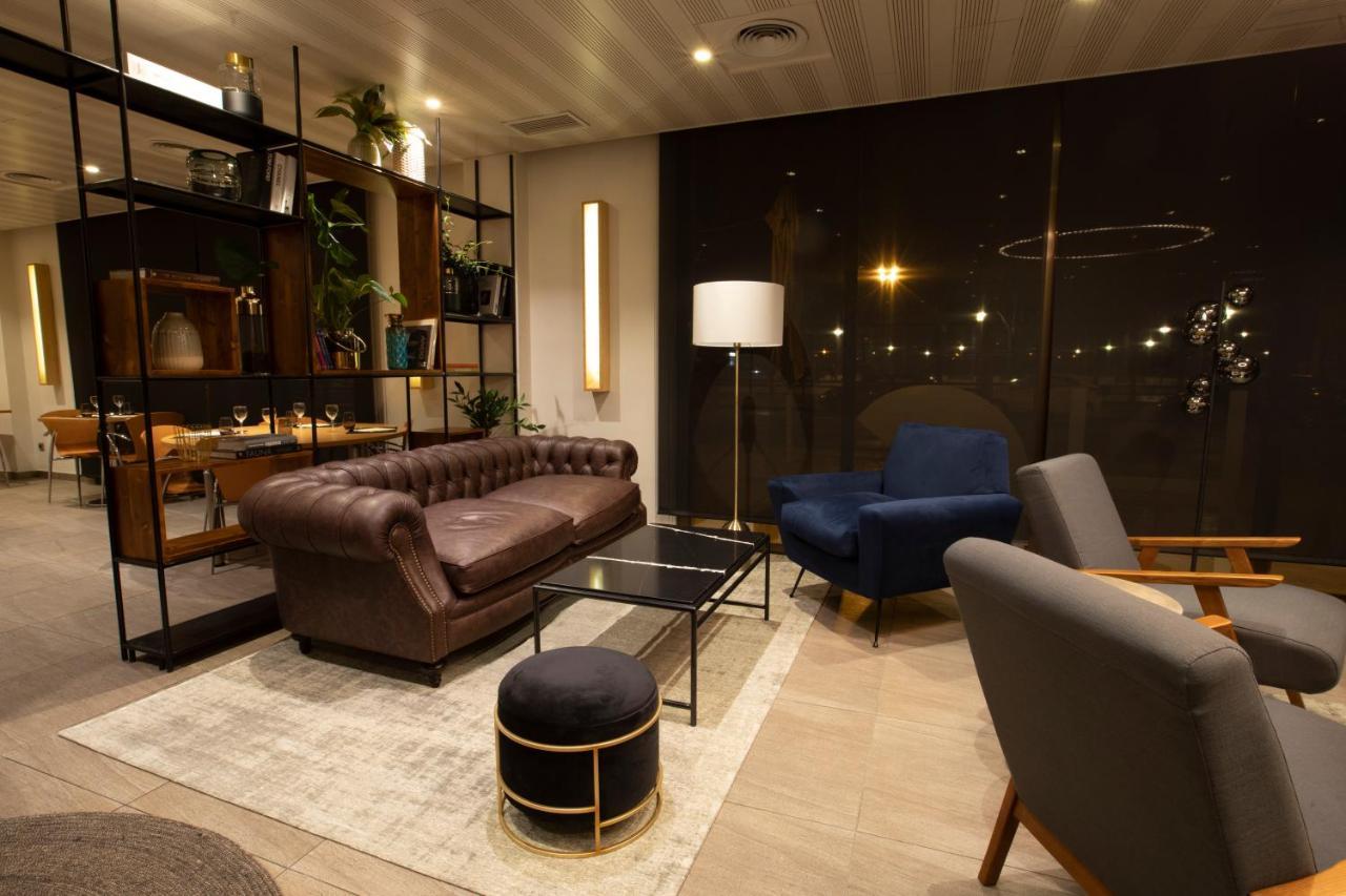 Hotel Hc*** Mollet Barcelona มอลเยต เดล บาเยส ภายนอก รูปภาพ