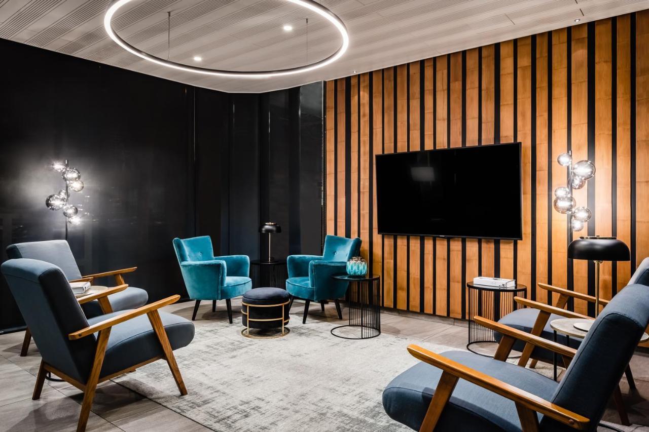 Hotel Hc*** Mollet Barcelona มอลเยต เดล บาเยส ภายนอก รูปภาพ