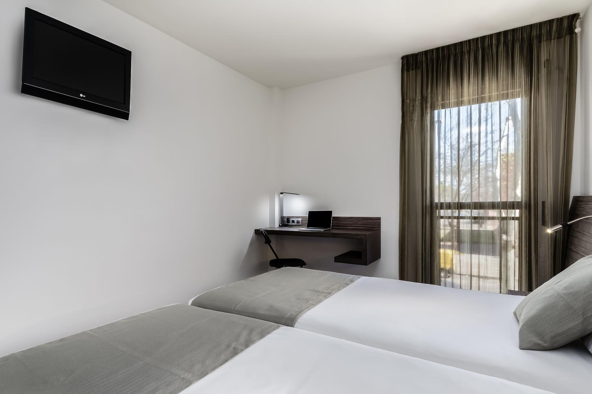 Hotel Hc*** Mollet Barcelona มอลเยต เดล บาเยส ภายนอก รูปภาพ